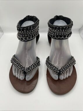 Steve Madden Devinne Black Studded Fisherman Thong Sandals Size 9 Women’s